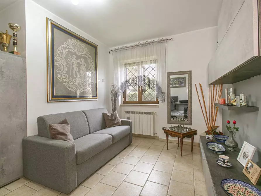 Immagine 28 di Villa in vendita  in via stromboli 8 a Aprilia