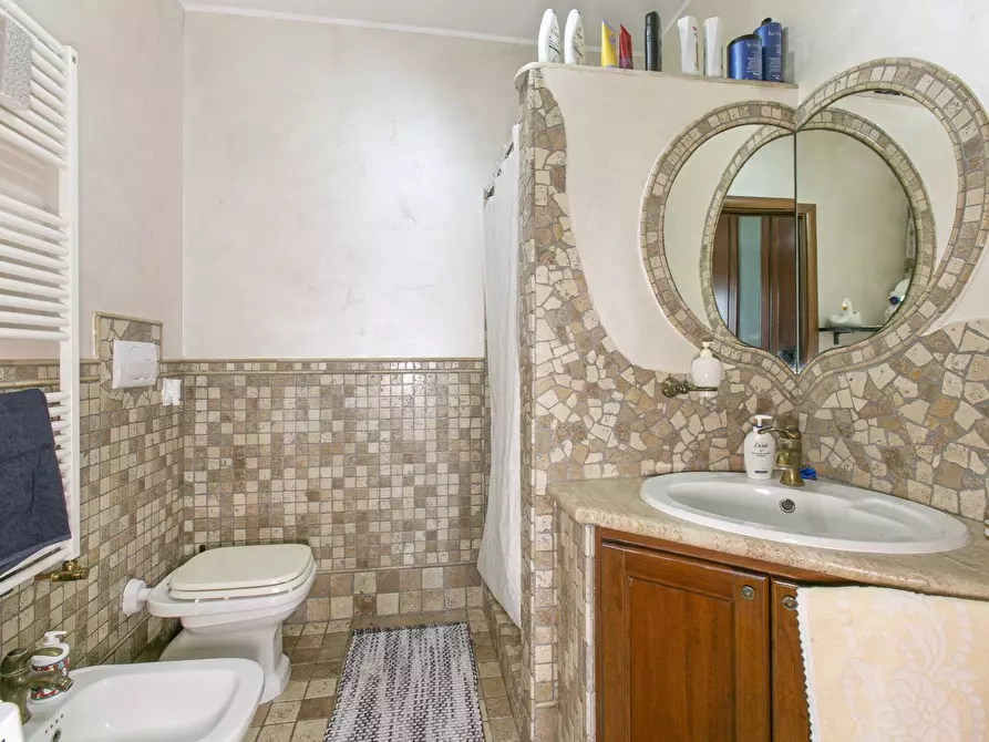 Immagine 30 di Villa in vendita  in via stromboli 8 a Aprilia
