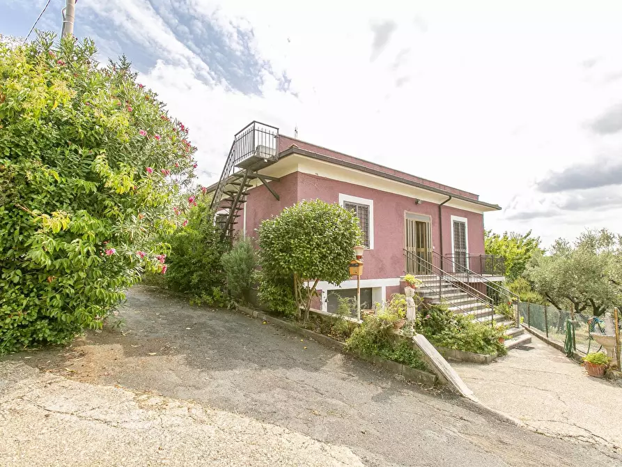 Immagine 1 di Villa in vendita  in strada vicinale della macina 14 a Genzano Di Roma