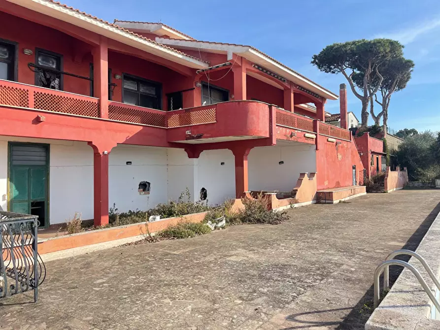 Immagine 4 di Villa in vendita  in via coghinas 4 a Ardea