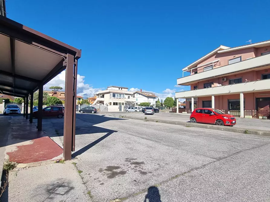 Immagine 12 di Locale commerciale in affitto  in Via Ticino 43 a Ardea