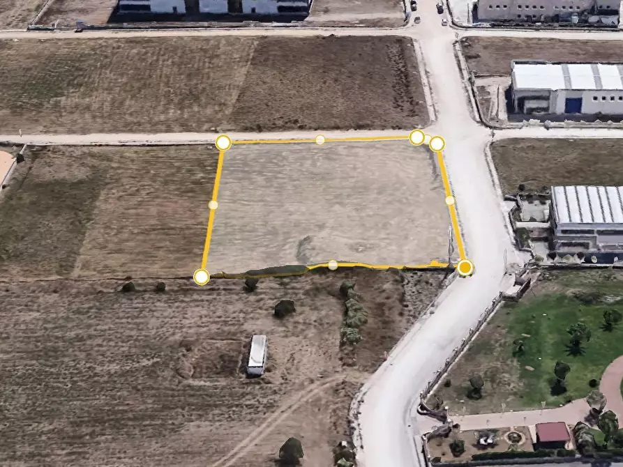 Immagine 2 di Terreno residenziale in vendita  in Via della Produzione snc a Albano Laziale