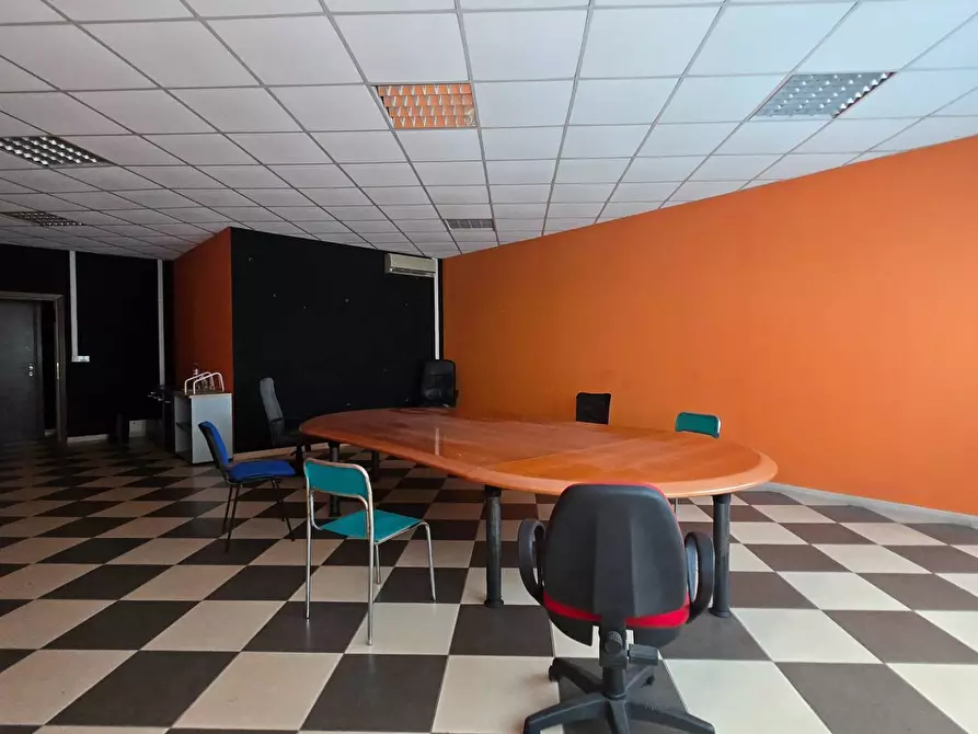 Immagine 5 di Ufficio in affitto  in Via De La Comunella 188-200 a Roma