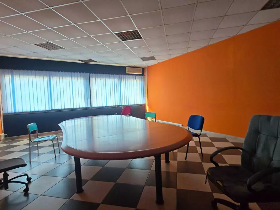 Immagine 7 di Ufficio in affitto  in Via De La Comunella 188-200 a Roma