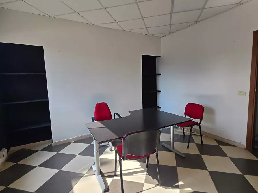 Immagine 24 di Ufficio in affitto  in Via De La Comunella 188-200 a Roma
