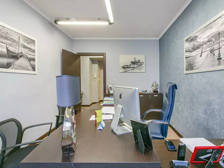 Immagine 9 di Ufficio in vendita  in Via del Mare 2D a Pomezia