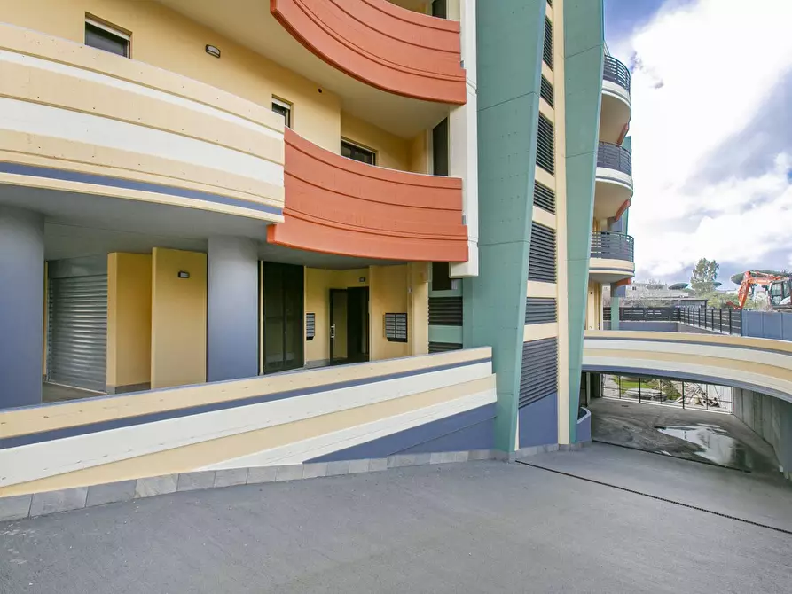 Immagine 6 di Appartamento in vendita  in Via Tiberio a Aprilia