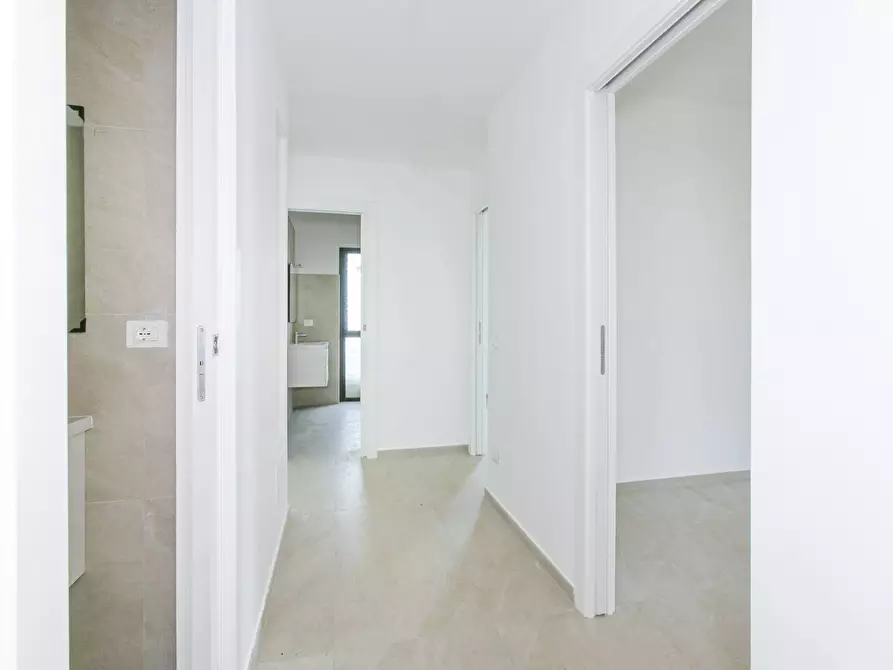 Immagine 23 di Appartamento in vendita  in Via Tiberio a Aprilia
