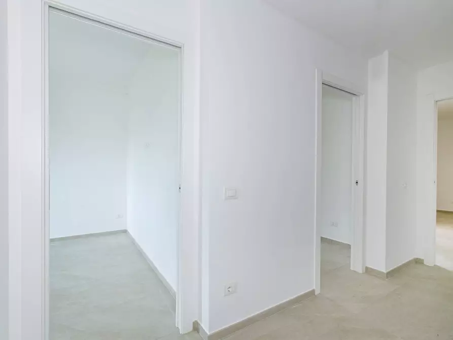 Immagine 24 di Appartamento in vendita  in Via Tiberio a Aprilia