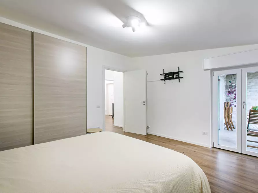 Immagine 10 di Appartamento in vendita  in via tevere 1 a Aprilia