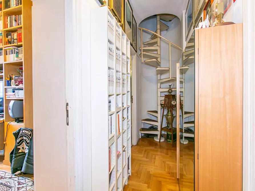 Immagine 19 di Appartamento in vendita  in Largo Nearco 5 a Roma