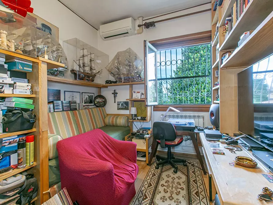 Immagine 18 di Appartamento in vendita  in Largo Nearco 5 a Roma