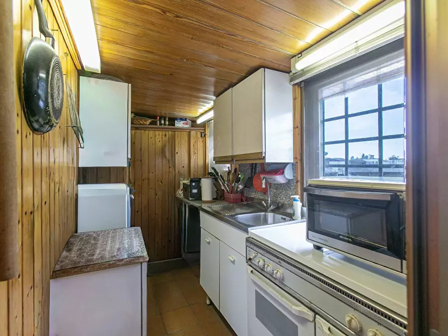 Immagine 22 di Appartamento in vendita  in Largo Nearco 5 a Roma