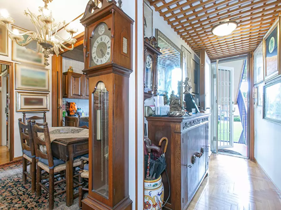 Immagine 9 di Appartamento in vendita  in Largo Nearco 5 a Roma