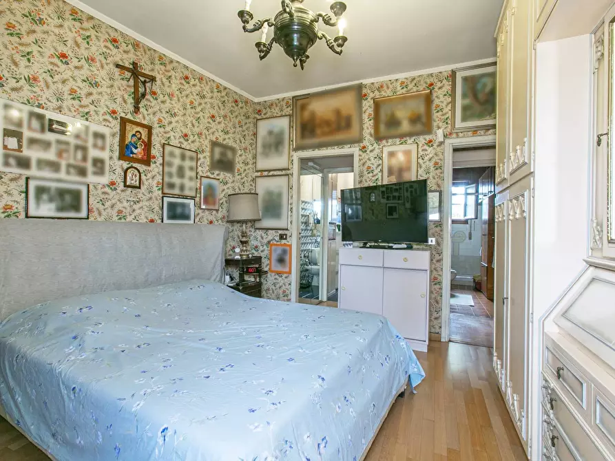 Immagine 14 di Appartamento in vendita  in Largo Nearco 5 a Roma