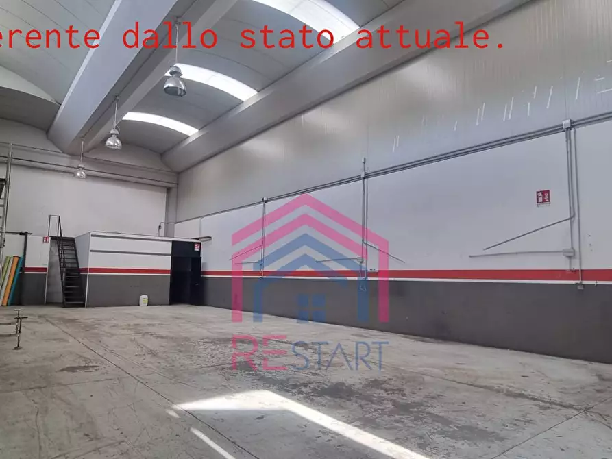 Immagine 11 di Capannone industriale in affitto  in Via dei Castelli Romani 54 a Pomezia