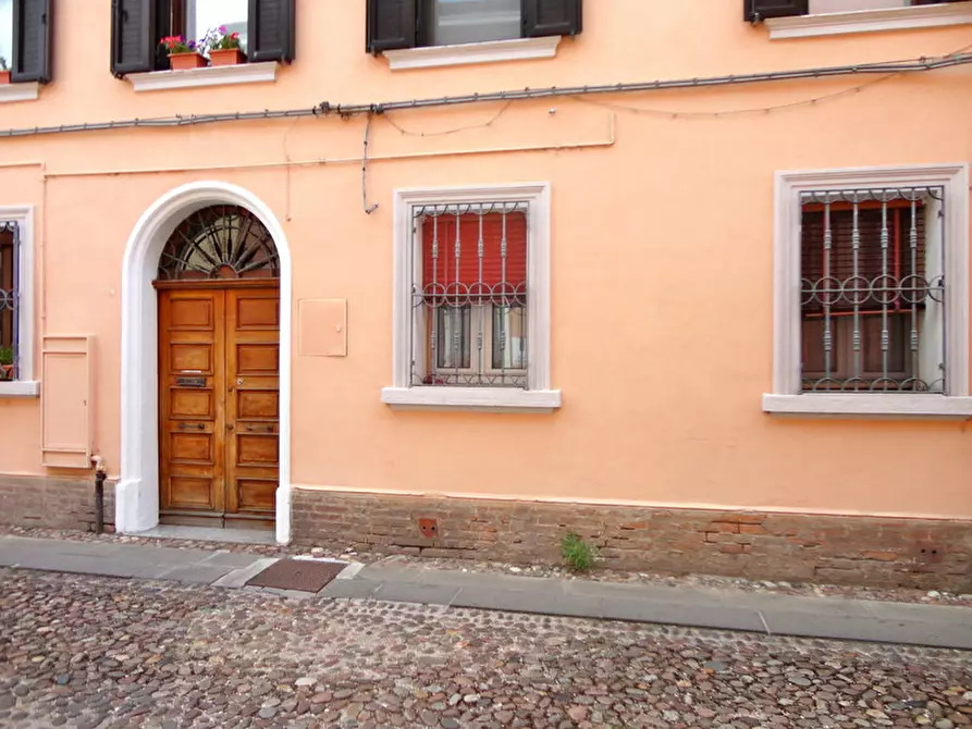 Immagine 1 di Appartamento in affitto  in Via Montebello a Ferrara