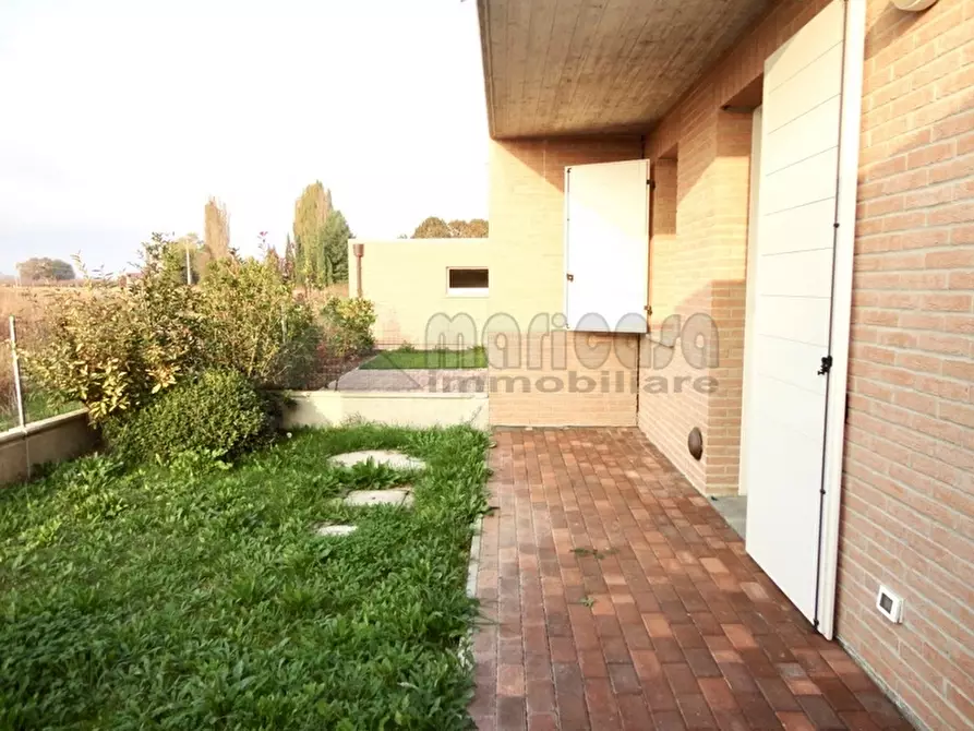 Immagine 15 di Villetta a schiera in affitto  in via Madonna Boschi a Vigarano Mainarda