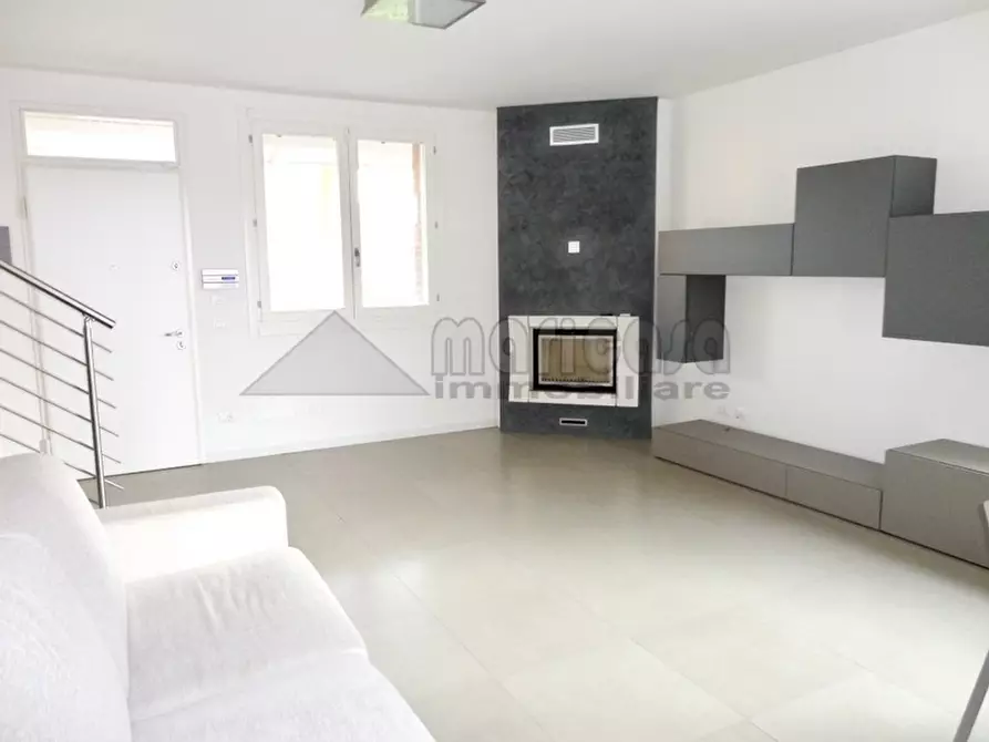 Immagine 17 di Villetta a schiera in affitto  in via Madonna Boschi a Vigarano Mainarda