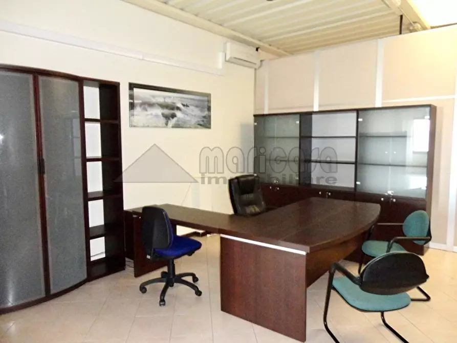 Immagine 2 di Ufficio in affitto  in Via Maria Majocchi Plattis a Ferrara