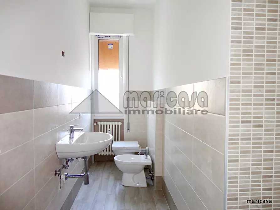 Immagine 21 di Appartamento in affitto  in Viale Venticinque Aprile a Ferrara