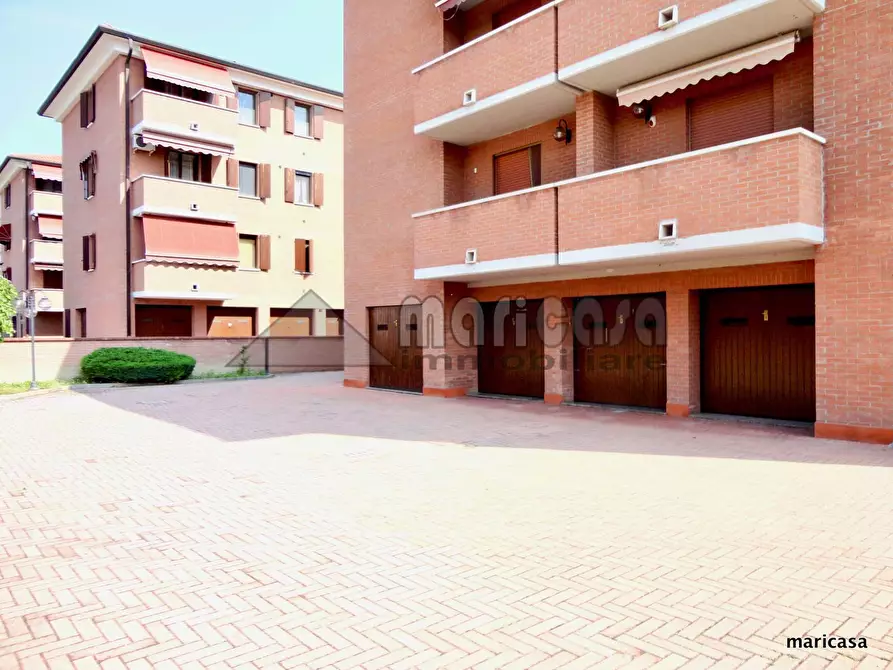 Immagine 14 di Appartamento in affitto  in via Mario Cavallari a Ferrara