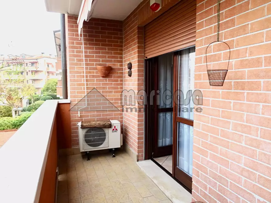 Immagine 7 di Appartamento in affitto  in via Rossellini a Ferrara