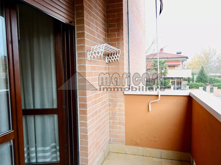 Immagine 18 di Appartamento in affitto  in via Rossellini a Ferrara