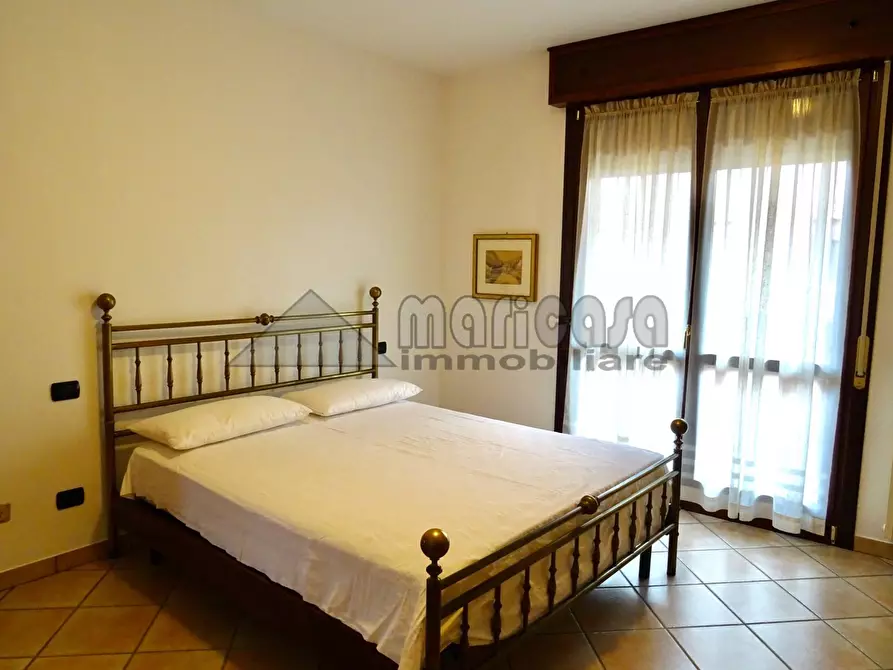 Immagine 8 di Appartamento in affitto  in via Rossellini a Ferrara