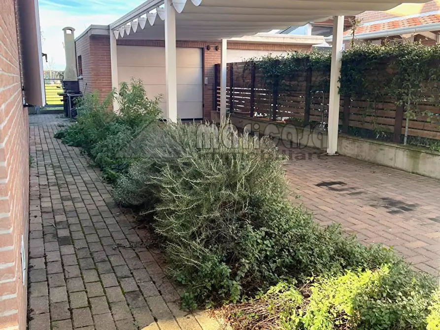 Immagine 31 di Villetta a schiera in affitto  in via Madonna Boschi a Vigarano Mainarda