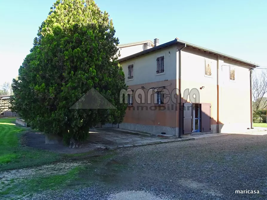 Immagine 1 di Casa indipendente in vendita  in Via Rocca a Ferrara