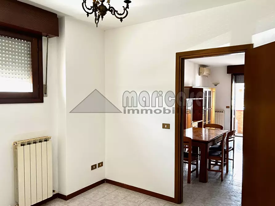 Immagine 7 di Appartamento in vendita  in via Savonarola a Occhiobello