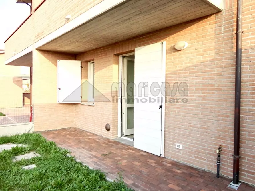 Immagine 25 di Villetta a schiera in vendita  in via Madonna Boschi a Vigarano Mainarda