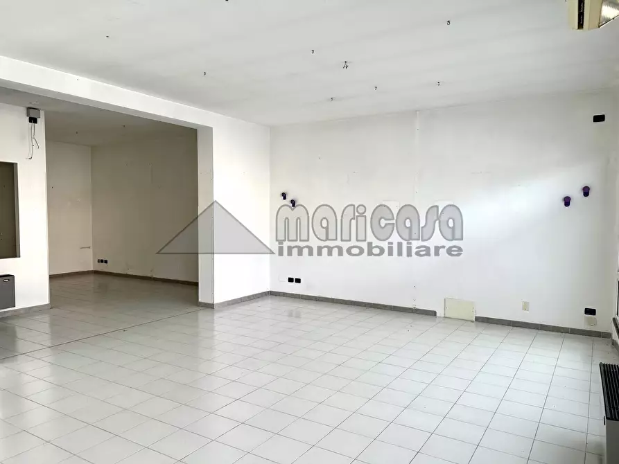 Immagine 1 di Locale commerciale in vendita  in via Puccini a Codigoro