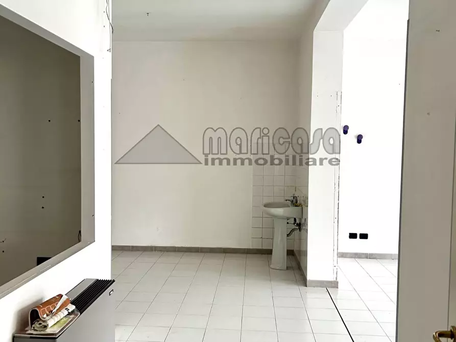 Immagine 7 di Locale commerciale in vendita  in via Puccini a Codigoro