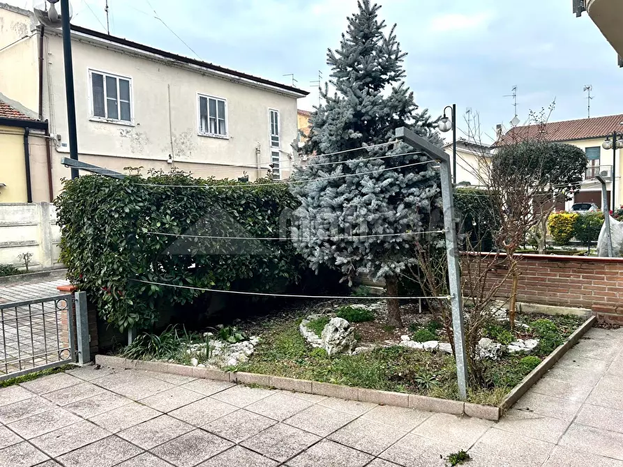 Immagine 36 di Villetta a schiera in vendita  in via Ricci a Copparo