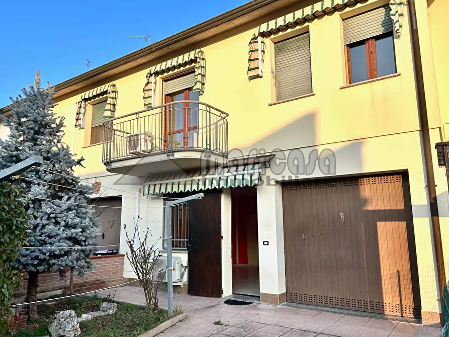 Immagine 1 di Villetta a schiera in vendita  in via Ricci a Copparo