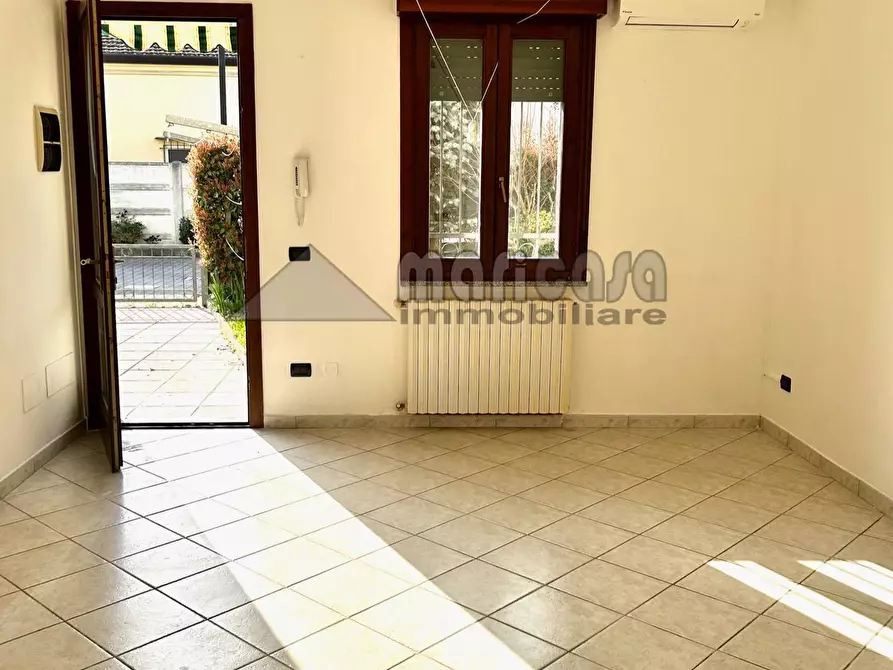 Immagine 9 di Villetta a schiera in vendita  in via Ricci a Copparo