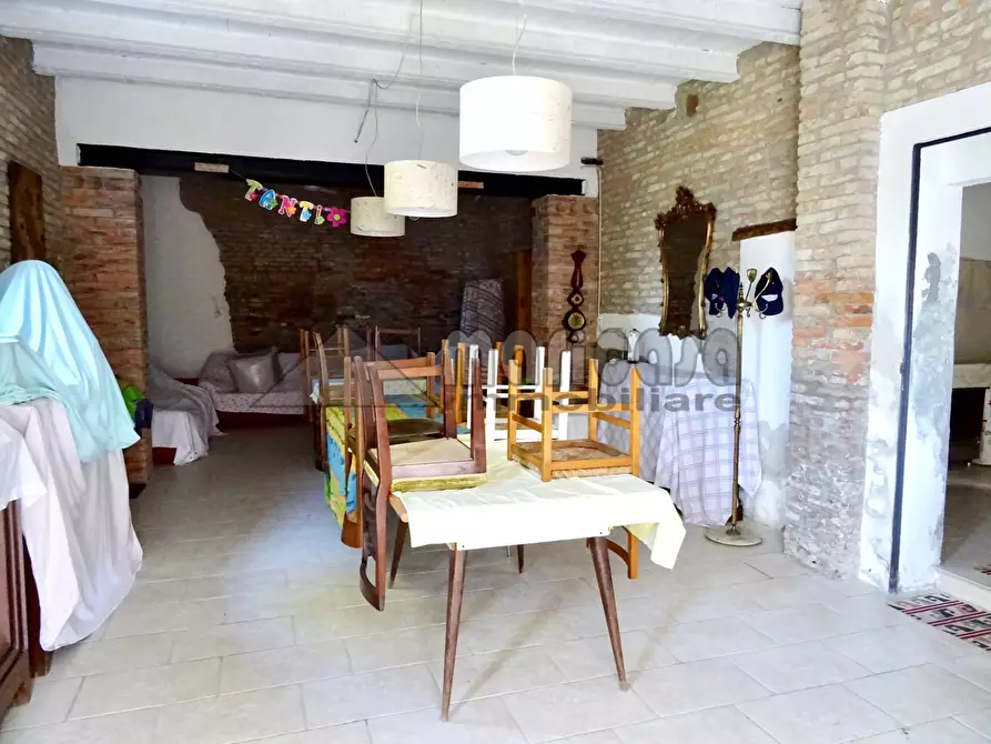 Immagine 5 di Rustico / casale in vendita  in via Rocca Marrara a Ferrara