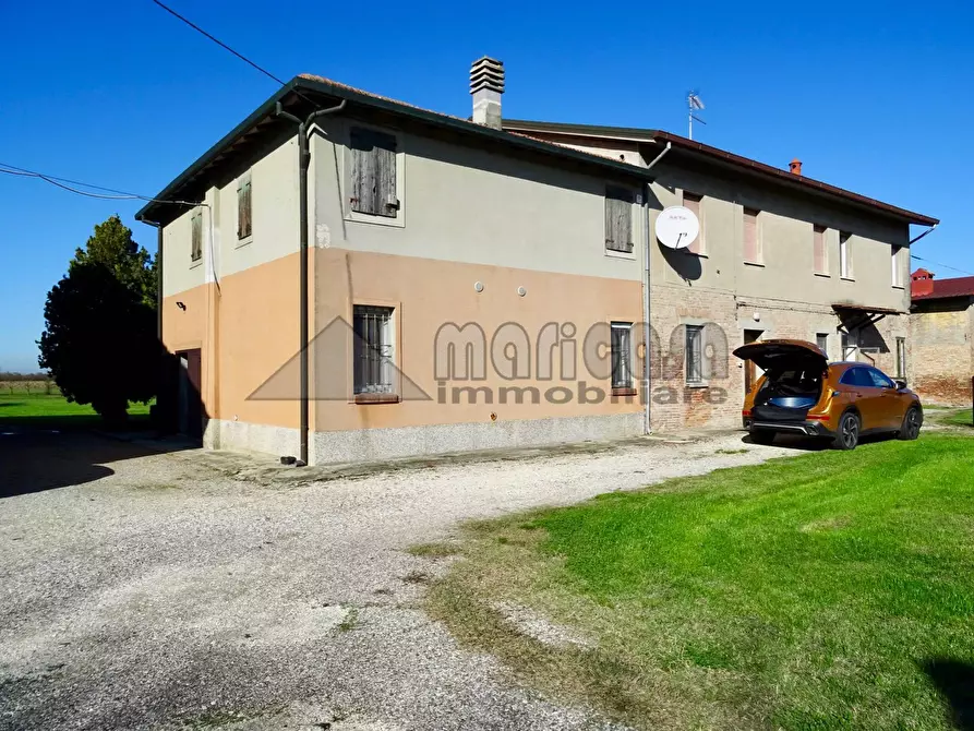 Immagine 3 di Rustico / casale in vendita  in via Rocca Marrara a Ferrara