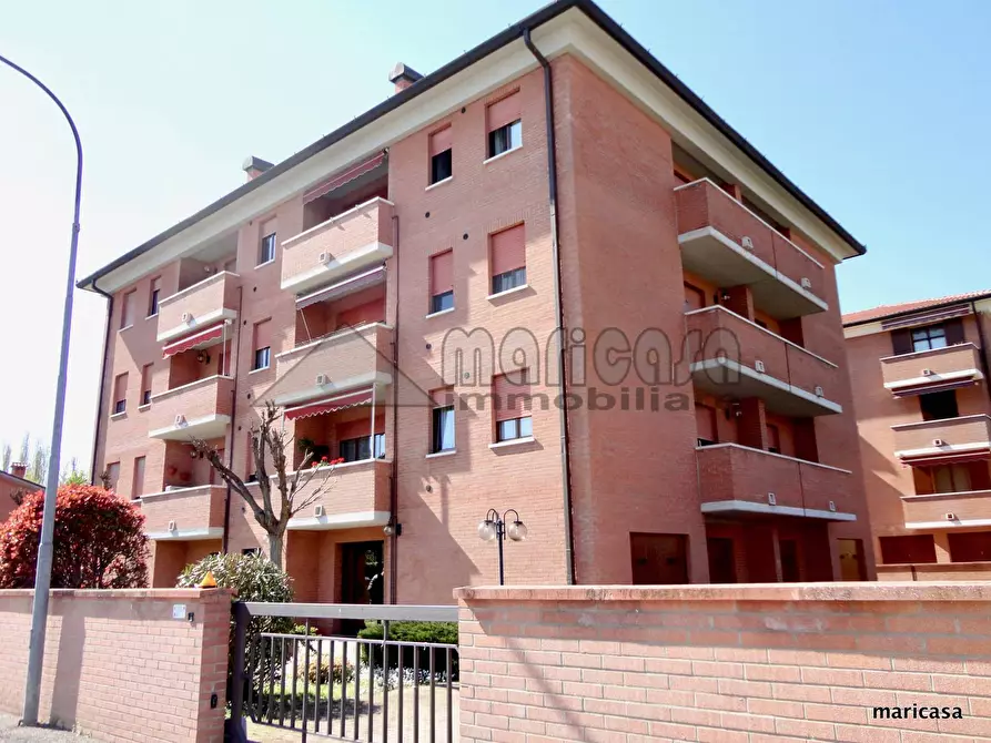 Immagine 1 di Appartamento in affitto  in via Cavallari a Ferrara