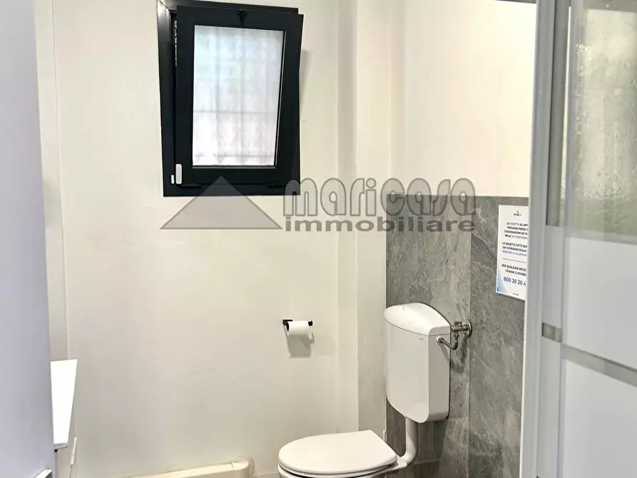 Immagine 12 di Locale commerciale in vendita  in via Armari a Ferrara