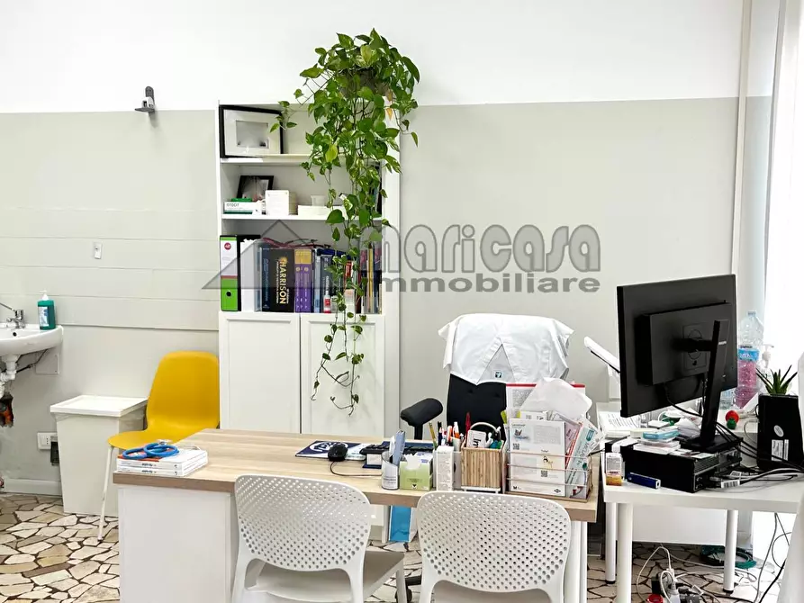 Immagine 9 di Ufficio in affitto  in via Cattaneo a Ferrara