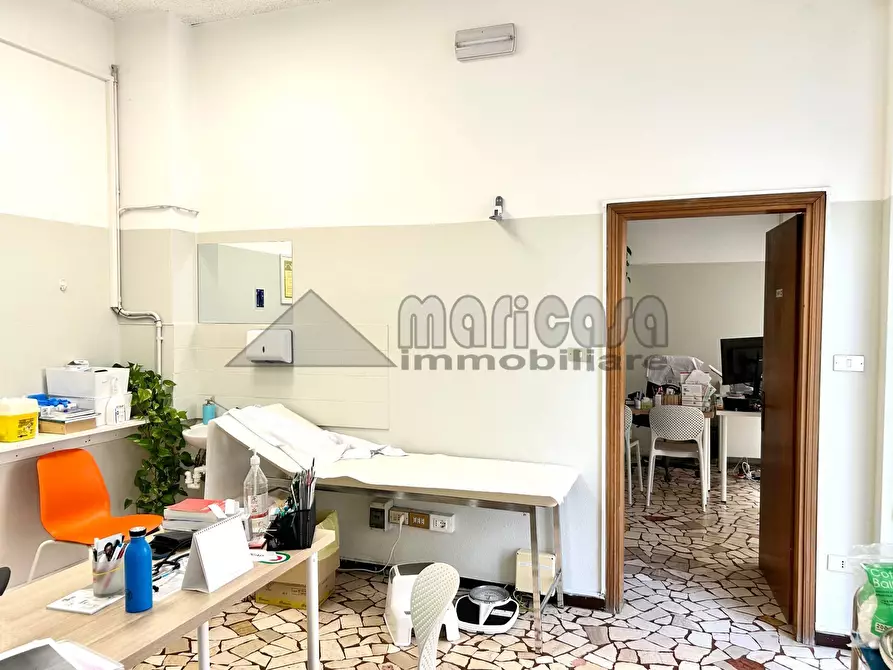 Immagine 13 di Ufficio in affitto  in via Cattaneo a Ferrara