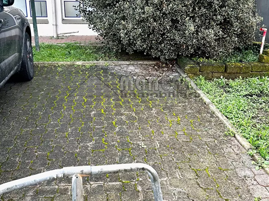 Immagine 16 di Locale commerciale in affitto  in via Puccini a Codigoro