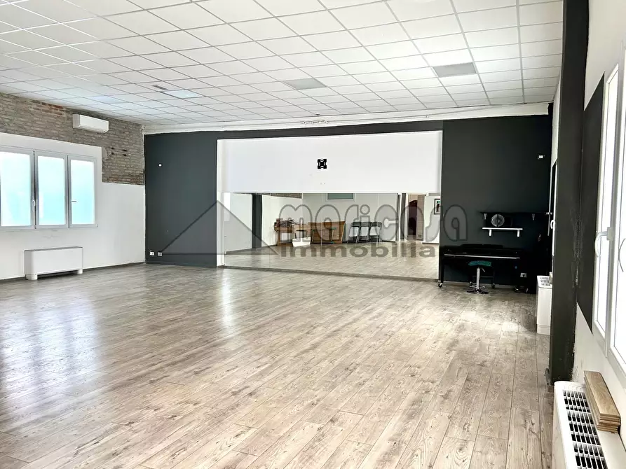 Immagine 1 di Locale commerciale in affitto  in via don Minzoni a Portomaggiore
