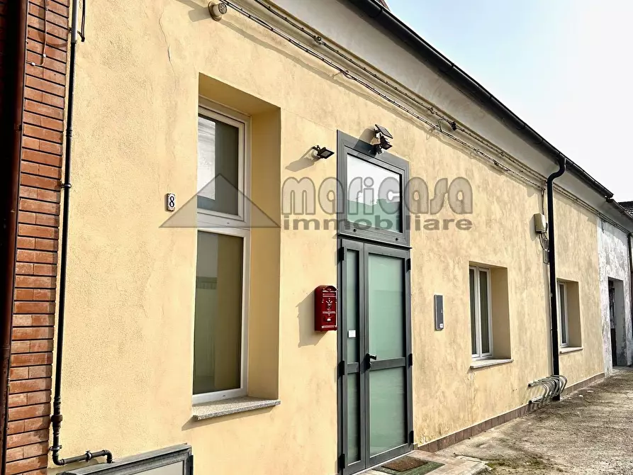 Immagine 9 di Locale commerciale in affitto  in via don Minzoni a Portomaggiore
