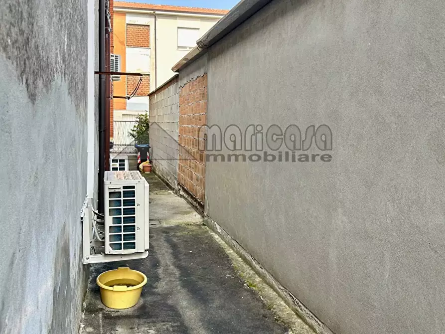 Immagine 11 di Locale commerciale in affitto  in via don Minzoni a Portomaggiore