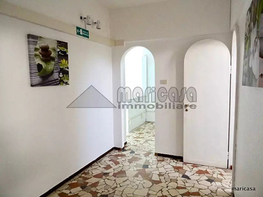 Immagine 11 di Ufficio in vendita  in via Cattaneo a Ferrara