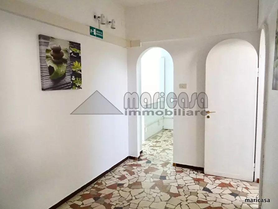 Immagine 27 di Ufficio in vendita  in via Cattaneo a Ferrara